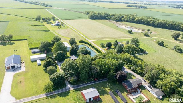 5037 Wesley Chapel Road, New Berlin, IL 62670