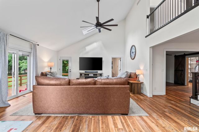 5037 Wesley Chapel Road, New Berlin, IL 62670