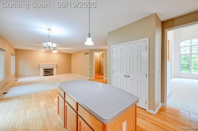 24371 Cavendish Avenue, Novi, MI 48375