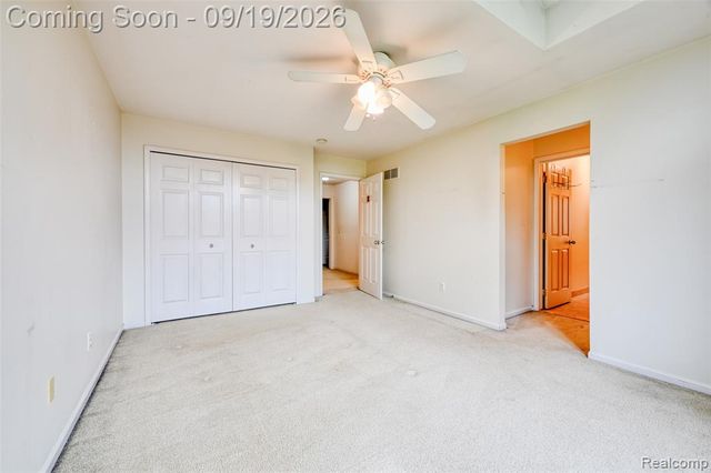 24371 Cavendish Avenue, Novi, MI 48375
