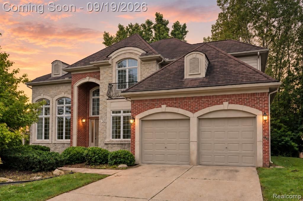 24371 Cavendish Avenue, Novi, MI 48375