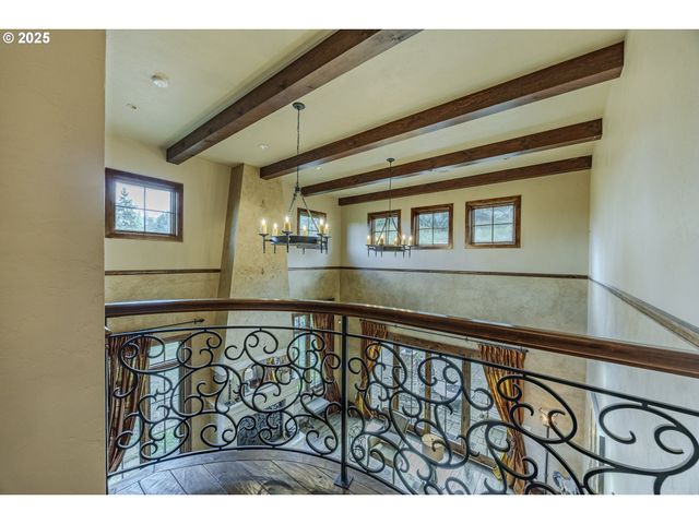 27520 ERICKSON Rd, Eugene, OR 97402