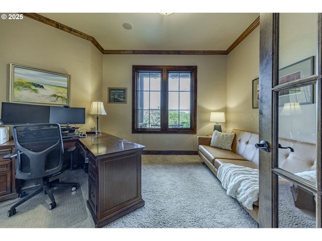 27520 ERICKSON Rd, Eugene, OR 97402