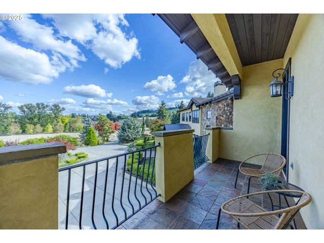 27520 ERICKSON Rd, Eugene, OR 97402