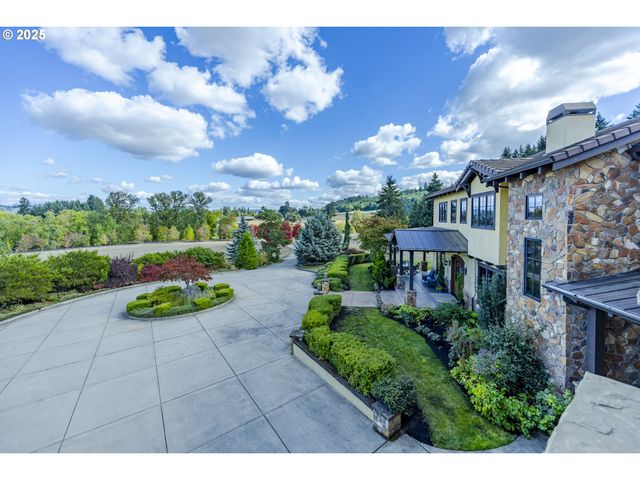 27520 ERICKSON Rd, Eugene, OR 97402