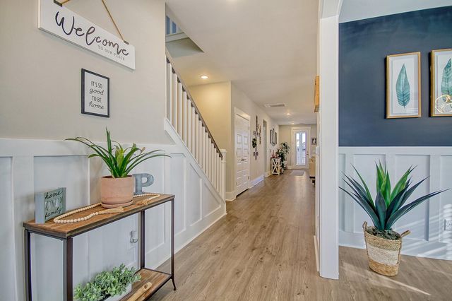 128 Sandy Bend Lane, Summerville, SC 29486