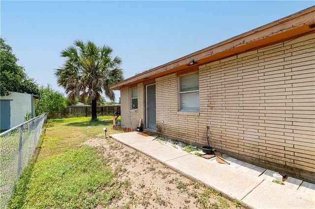 905 N 6th Avenue, Edinburg, TX 78541