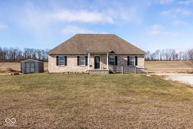 9653 S 200 E, Flat Rock, IN 47234