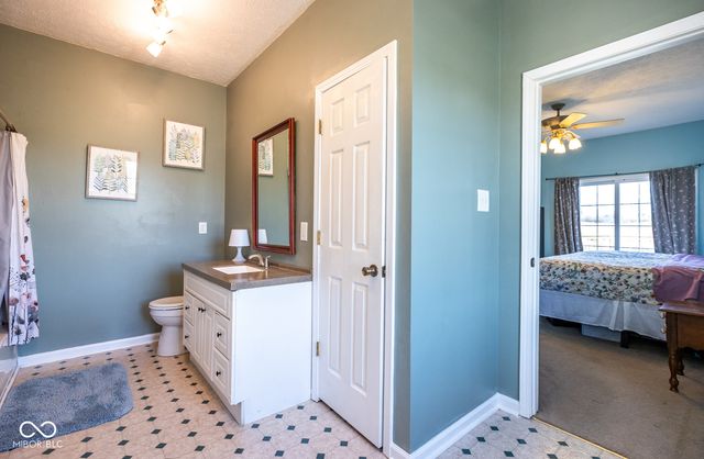 9653 S 200 E, Flat Rock, IN 47234