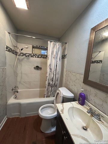 2130 Burnet, San Antonio, TX 78202