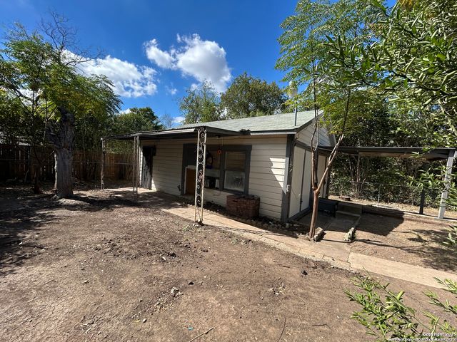 2130 Burnet, San Antonio, TX 78202