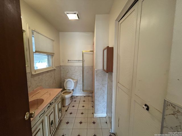 2130 Burnet, San Antonio, TX 78202