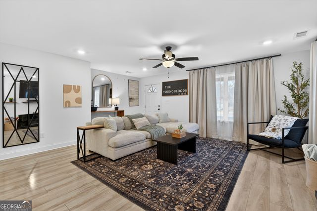 854 Natures Walk, Gray, GA 31032