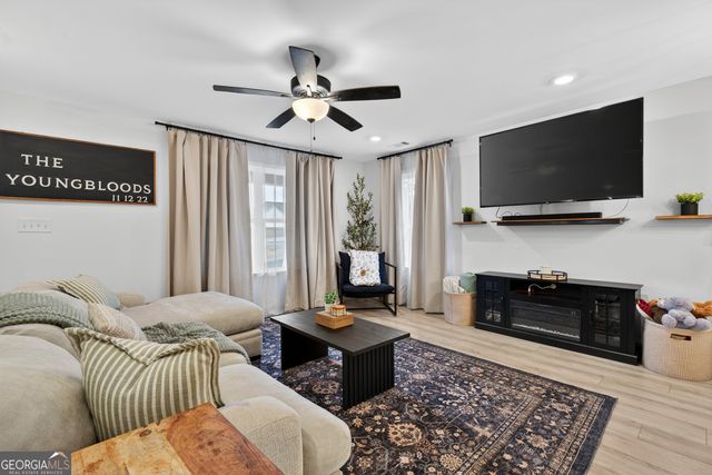 854 Natures Walk, Gray, GA 31032