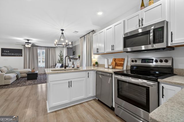 854 Natures Walk, Gray, GA 31032