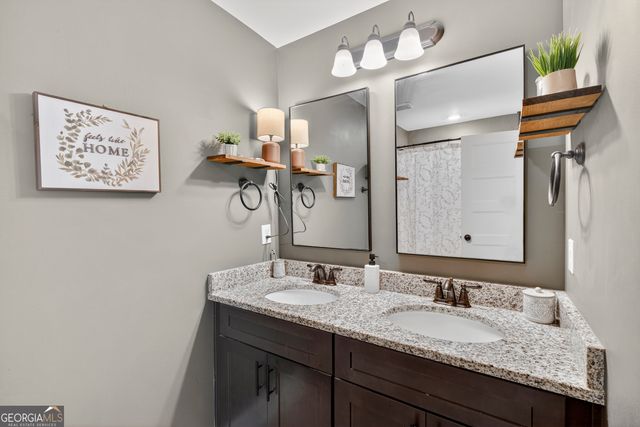 854 Natures Walk, Gray, GA 31032