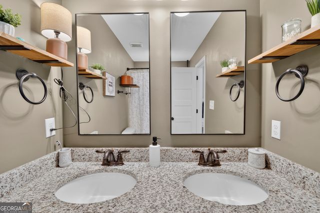 854 Natures Walk, Gray, GA 31032