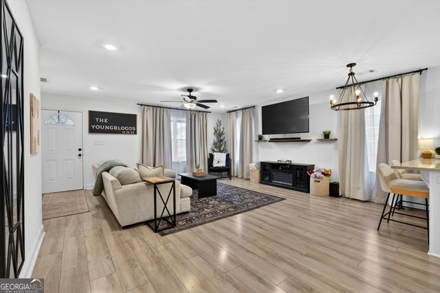 854 Natures Walk, Gray, GA 31032