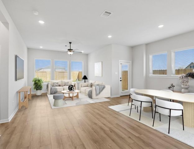912 Prominence WAY, Leander, TX 78641