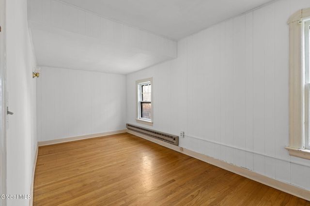 19 Ingersoll Avenue, Schenectady, NY 12305