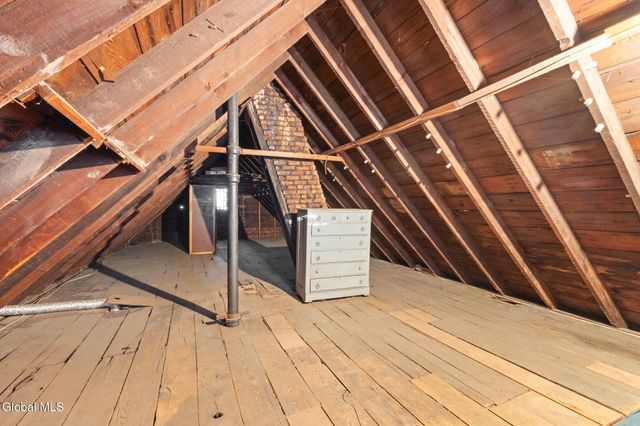 19 Ingersoll Avenue, Schenectady, NY 12305