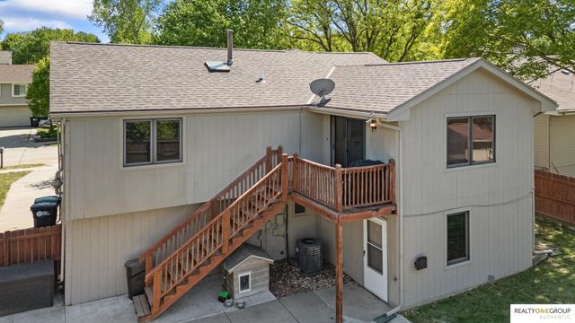12668 Crown Point Avenue, Omaha, NE 68164