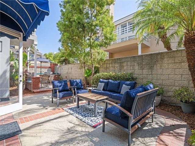 6264 Napoli Court, Long Beach, CA 90803