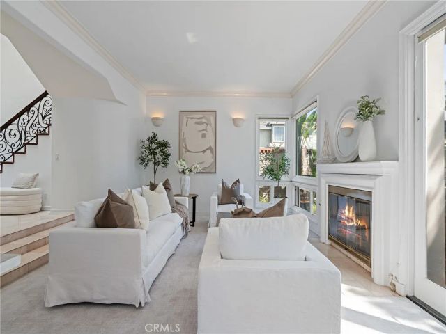 6264 Napoli Court, Long Beach, CA 90803