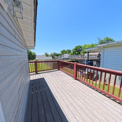 504 Cantrill Street, Irvine, KY 40336