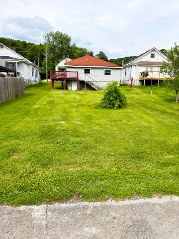 504 Cantrill Street, Irvine, KY 40336