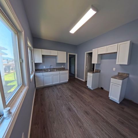 504 Cantrill Street, Irvine, KY 40336