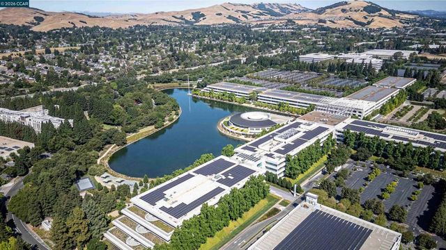 439 Summercreek Ln, San Ramon, CA 94583