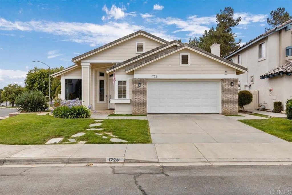 1726 Medinah Road, San Marcos, CA 92069