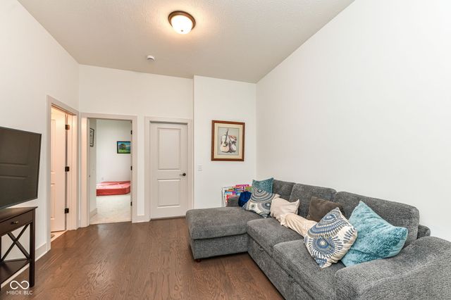 11363 Briargate Drive, Fishers, IN 46040