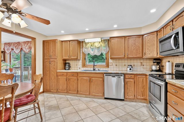38 Sylvan Drive, Middletown, CT 06457