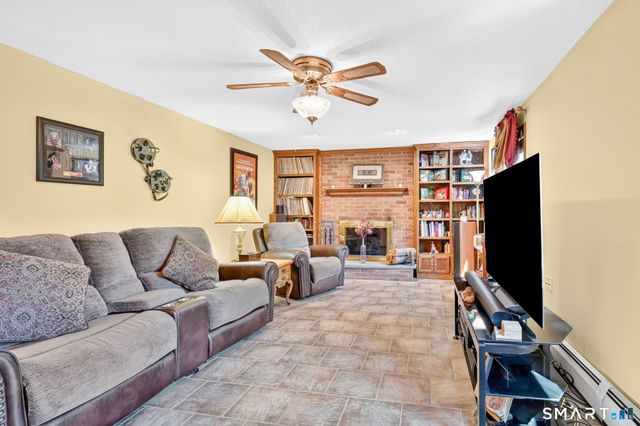 38 Sylvan Drive, Middletown, CT 06457