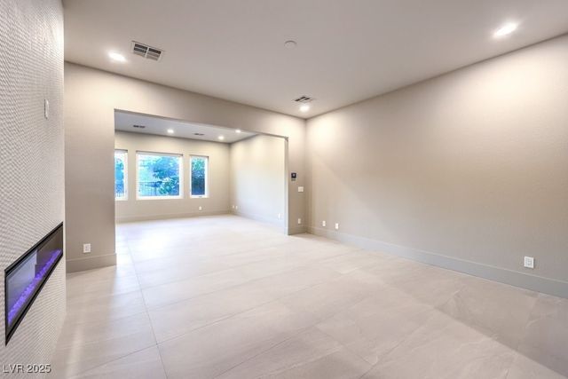 11569 Snow Creek Avenue, Las Vegas, NV 89135