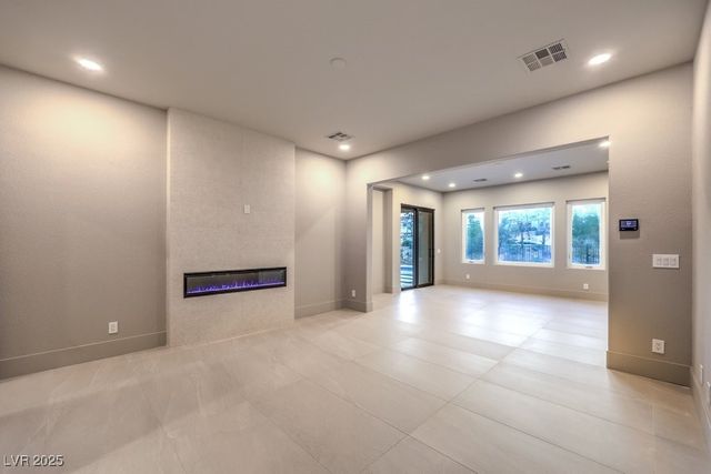 11569 Snow Creek Avenue, Las Vegas, NV 89135