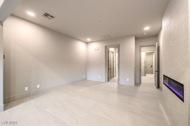 11569 Snow Creek Avenue, Las Vegas, NV 89135