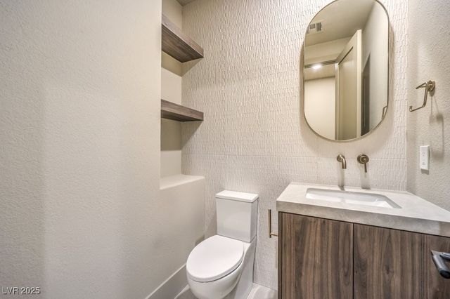 11569 Snow Creek Avenue, Las Vegas, NV 89135