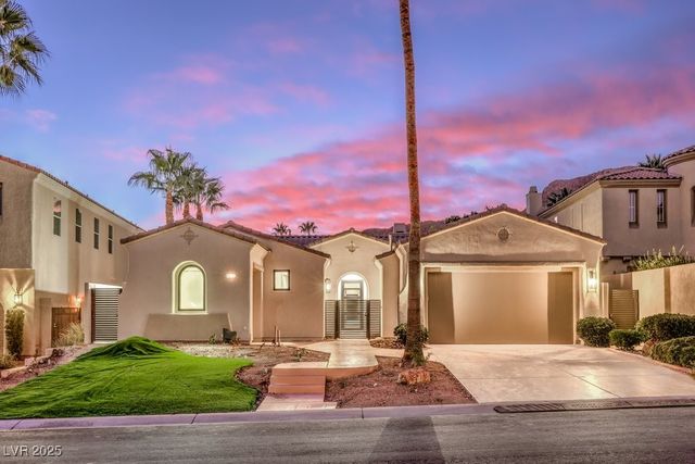 11569 Snow Creek Avenue, Las Vegas, NV 89135