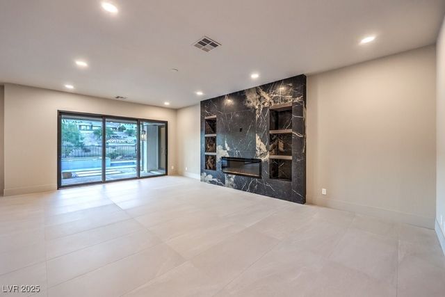 11569 Snow Creek Avenue, Las Vegas, NV 89135