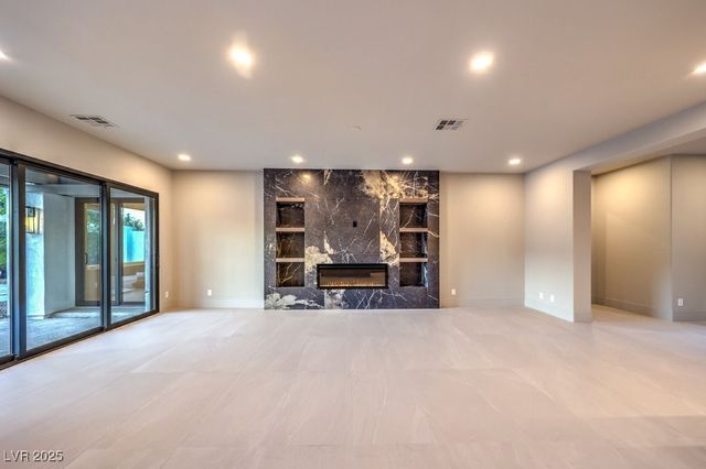 11569 Snow Creek Avenue, Las Vegas, NV 89135