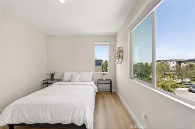 566 Catalonia, Lake Forest, CA 92630