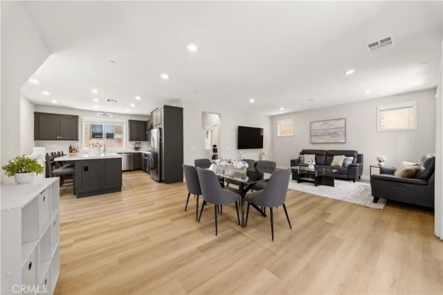 566 Catalonia, Lake Forest, CA 92630