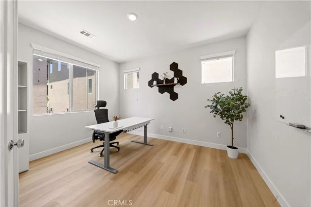 566 Catalonia, Lake Forest, CA 92630