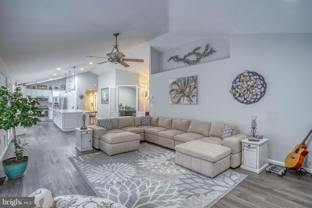 10821 SHAWNEE RD, Harrington, DE 19952