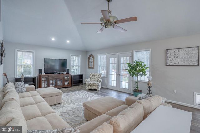 10821 SHAWNEE RD, Harrington, DE 19952