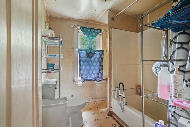 809 Chicago Avenue, Kalamazoo, MI 49048