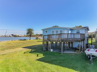 7706 Channelview Drive, Galveston, TX 77554